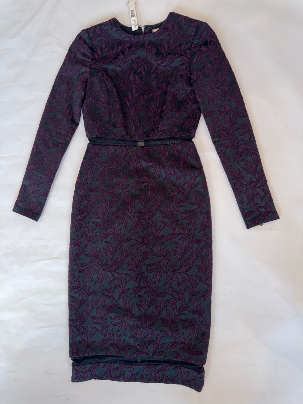 Alice + Olivia Plum and Black Jacquard Long Sleeve Sheath Dress - Picture 1 of 6